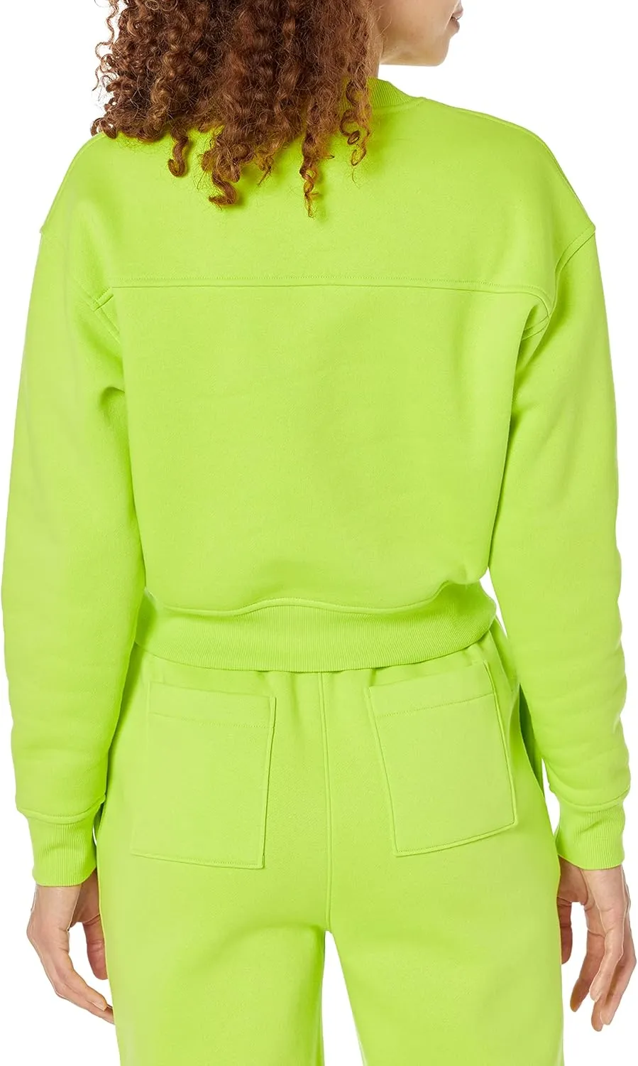 Amazon Essentials Women's Cropped Drop Shoulder Sweatshirt (Available in Plus Size)