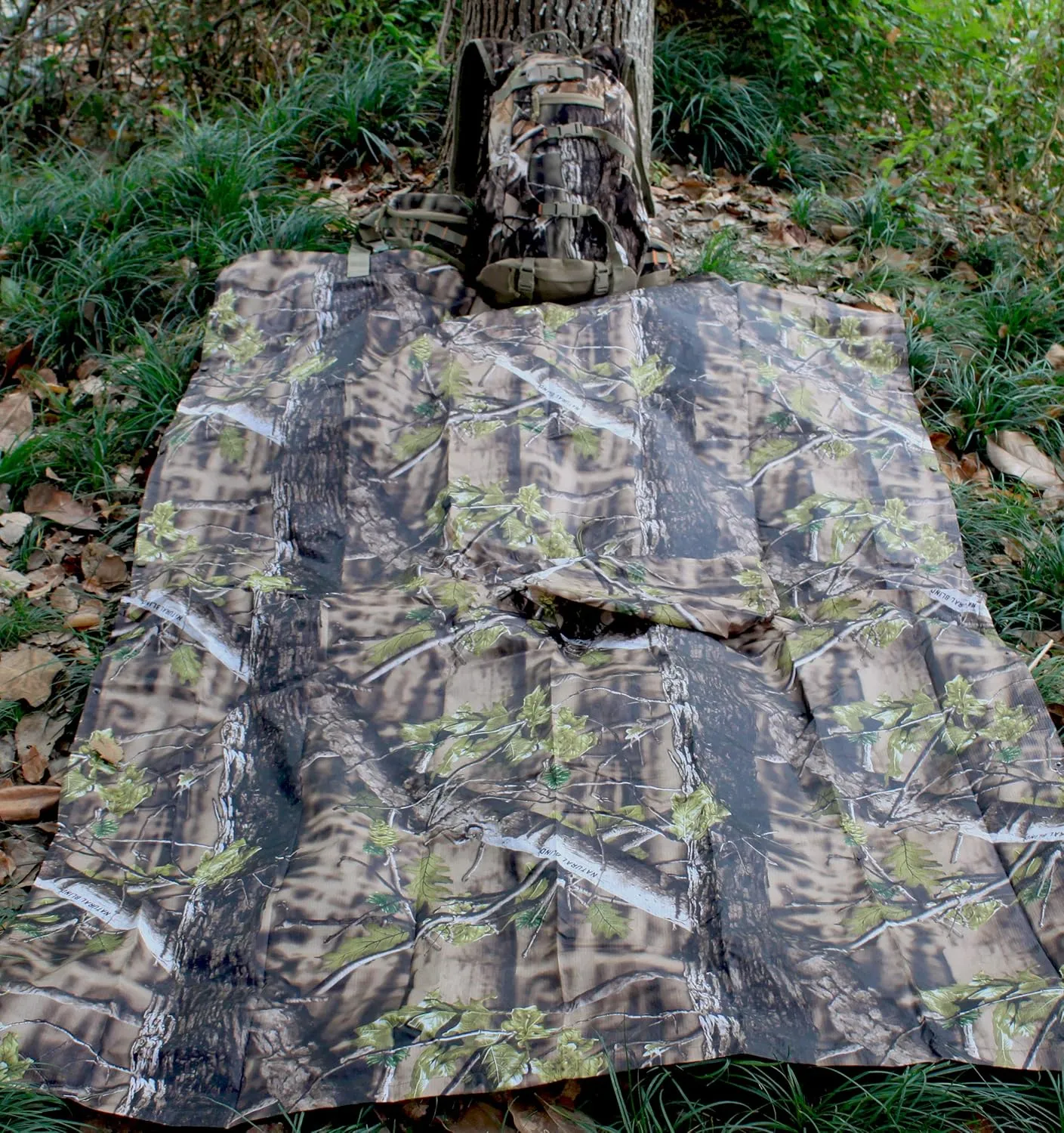 AUSCAMOTEK Camouflage Rain Poncho Hooded Waterproof Camo Raincoat with Blind Pattern for Hunting Hiking Camping Fishing