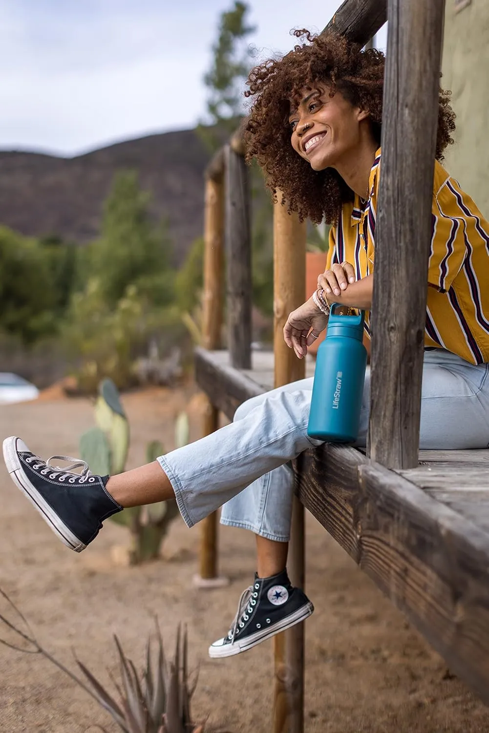 LifeStraw Go Series  Insulated Stainless Steel Water Filter Bottle for Travel and Everyday Use Removes Bacteria, Parasites and Microplastics, Improves Taste, 1L Nordic Noir