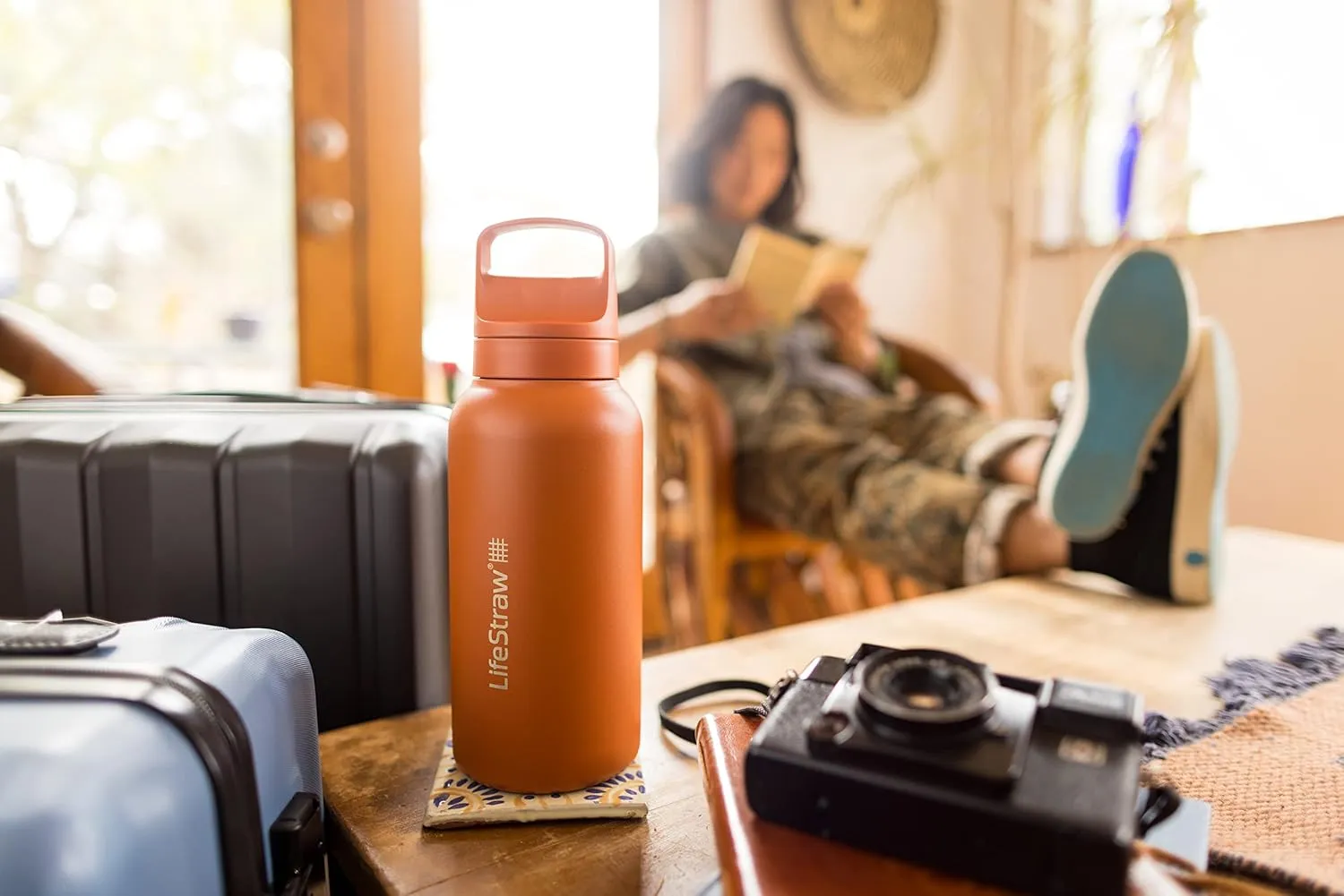 LifeStraw Go Series  Insulated Stainless Steel Water Filter Bottle for Travel and Everyday Use Removes Bacteria, Parasites and Microplastics, Improves Taste, 1L Nordic Noir